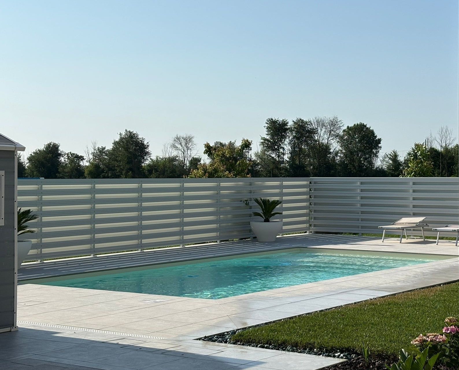 Privacy in terrazzo e balcone: perché i pannelli frangivista sono la soluzione migliore