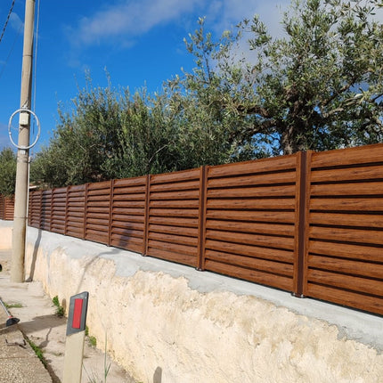 Recinzione Modulare | Frangivista ATLAS | Noce Striato | Effetto Legno | IN ACCIAIO ZINCATO