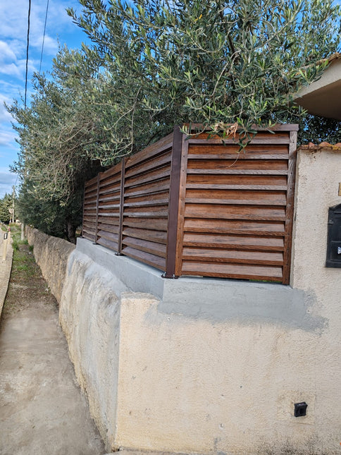 Recinzione Modulare | Frangivista ATLAS | Noce Striato | Effetto Legno | IN ACCIAIO ZINCATO