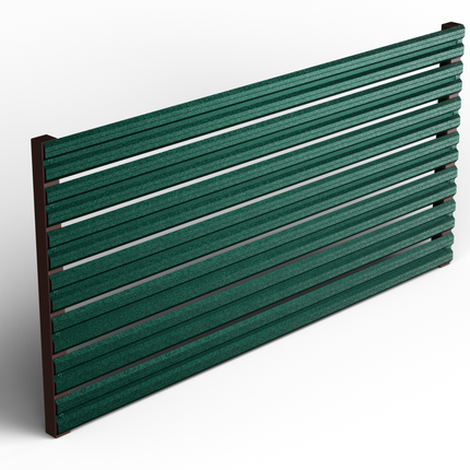 dettaglio recinto con doghe orizzontali parte frontale colore verde effetto pino 